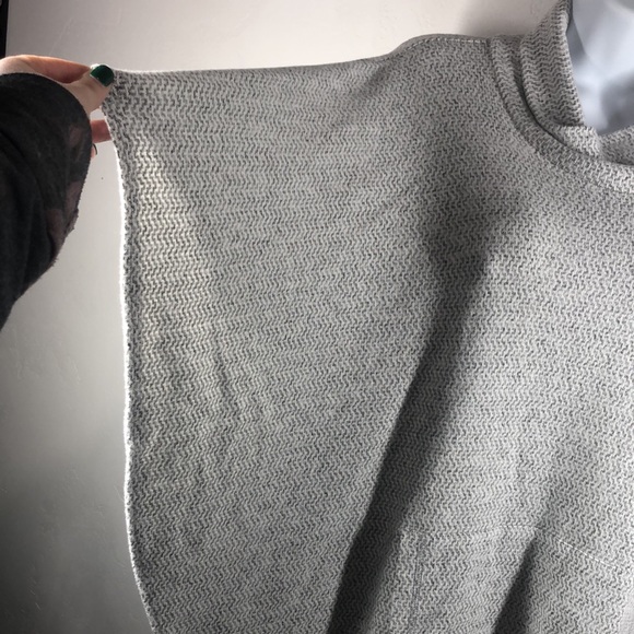 Pure Essence super soft light gray poncho size medium - Picture 5 of 11